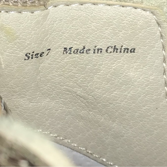 Dolce Vita Python Snake Print Embossed Leather Ankle Booties - Picture 8 of 8